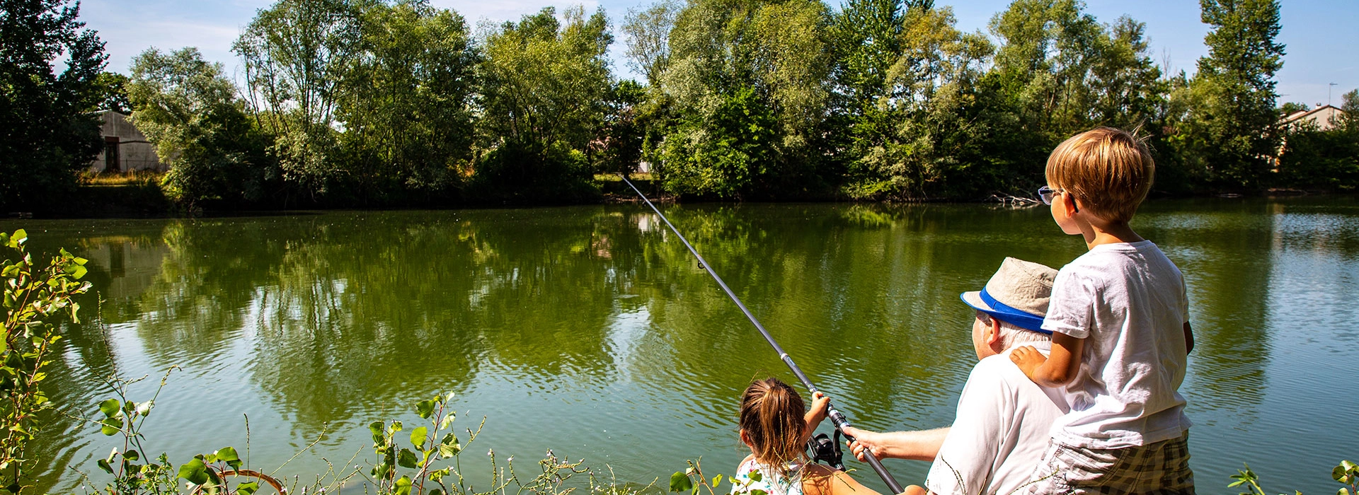 Activité pêche au camping nature de Châlons en Champagne