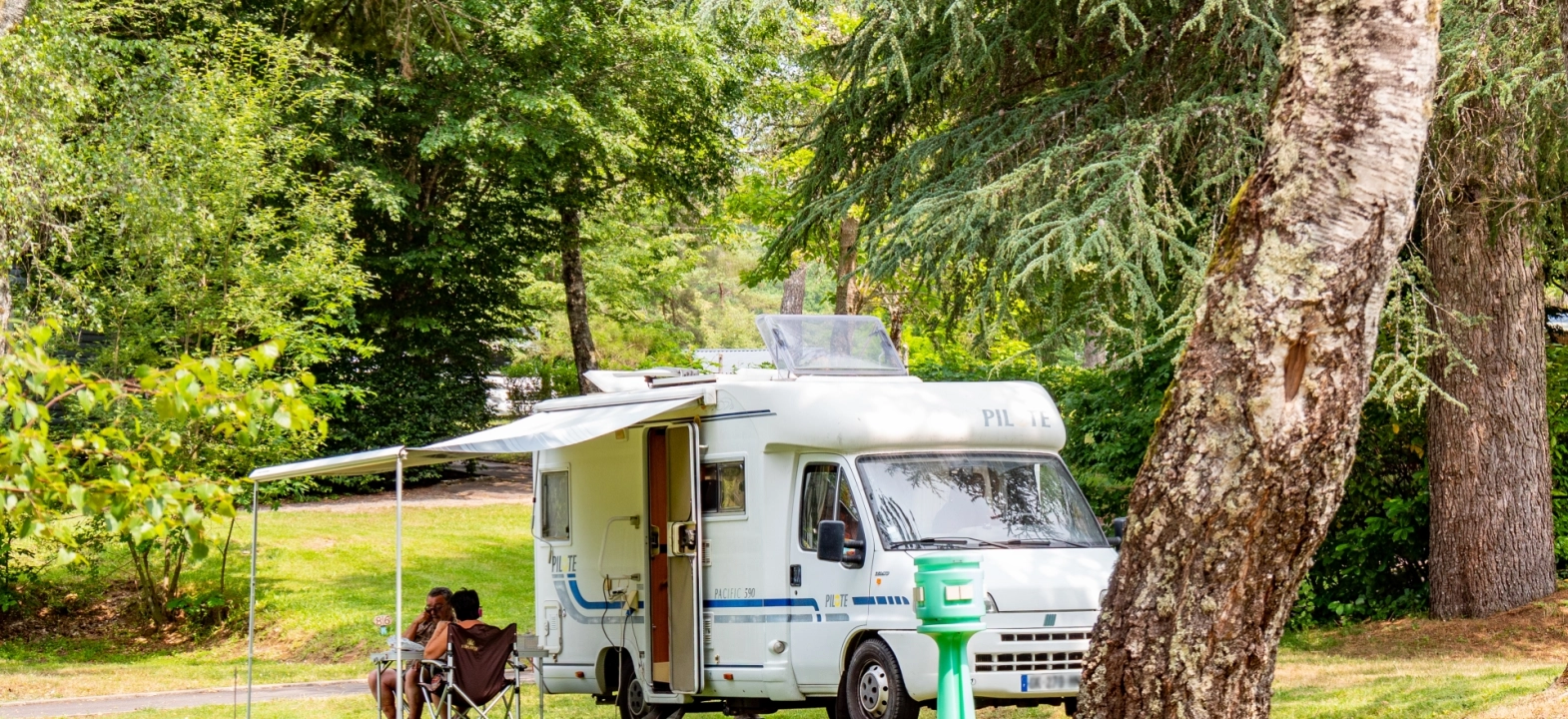 Staanplaatsen voor caravan/camper/tent